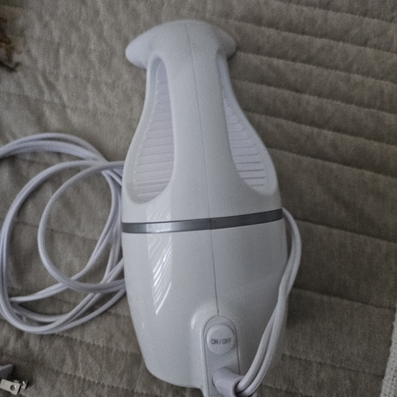 New Con Air handheld steamer for clothes! - Picture 3 of 6